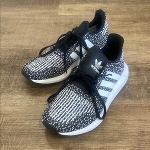 Kids OR Women's Adidas Black and White Sneakers
